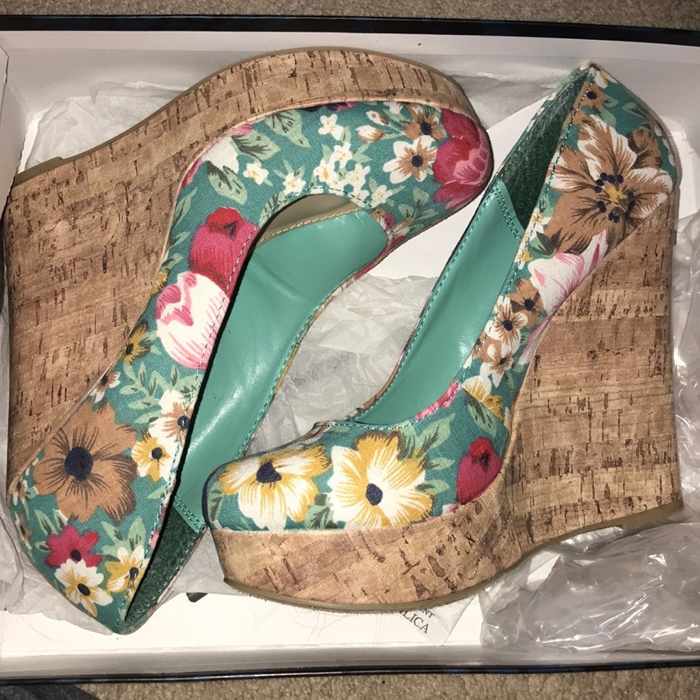 “Y not?” Wedge Heels